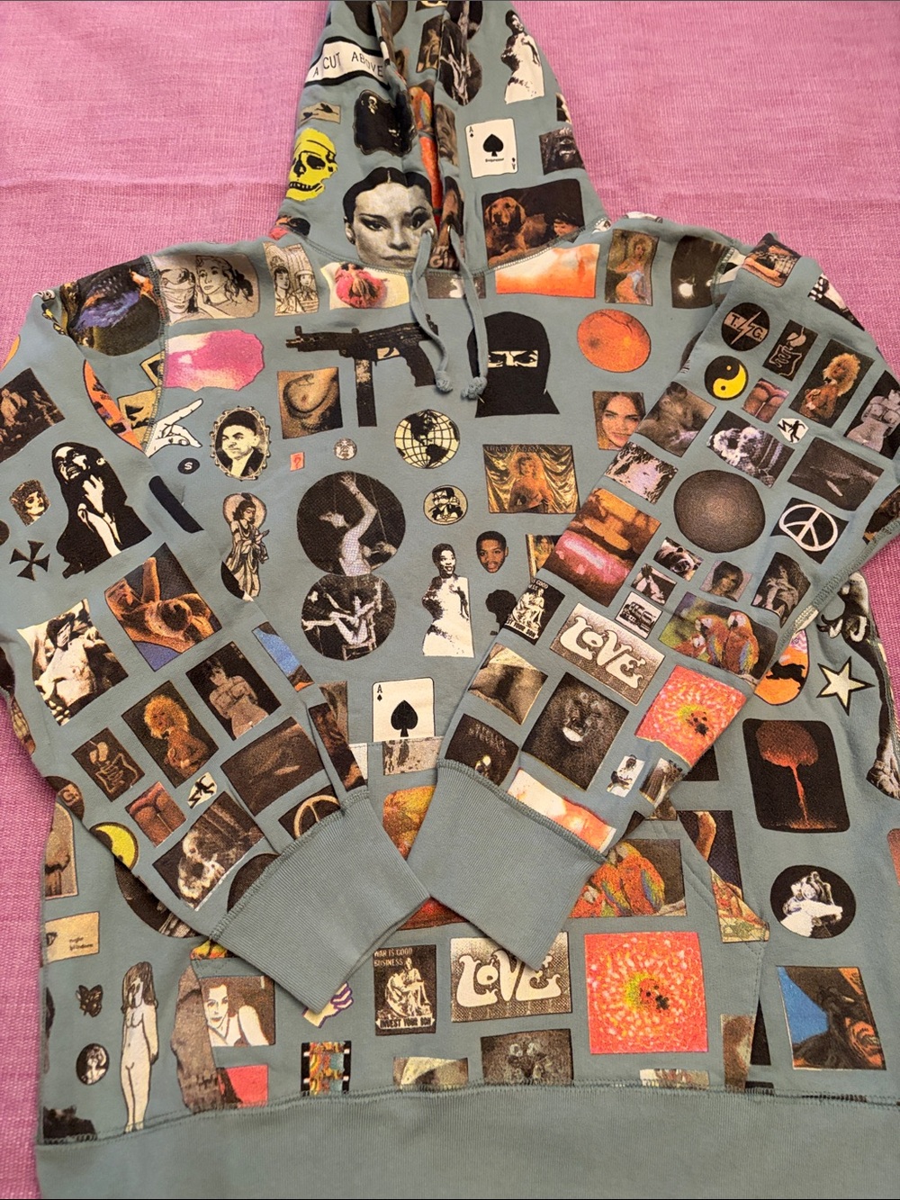 Supreme Thrills graphic photo collage hoodie from 2017. Great condition. - Picture 2 of 4